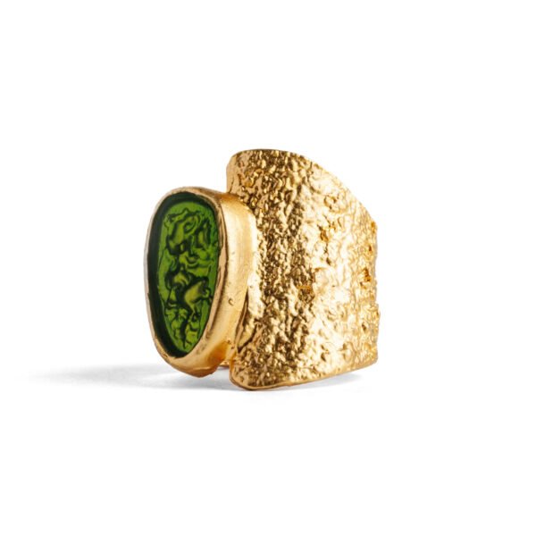 Oister Gold Ring