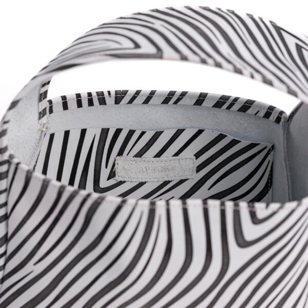 Not so minnie Zebra Bag - Image 4