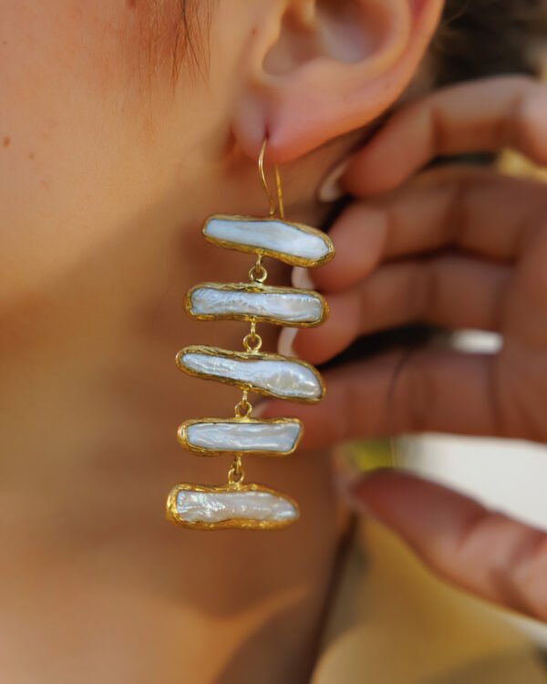White Pearl Earrings - Image 3