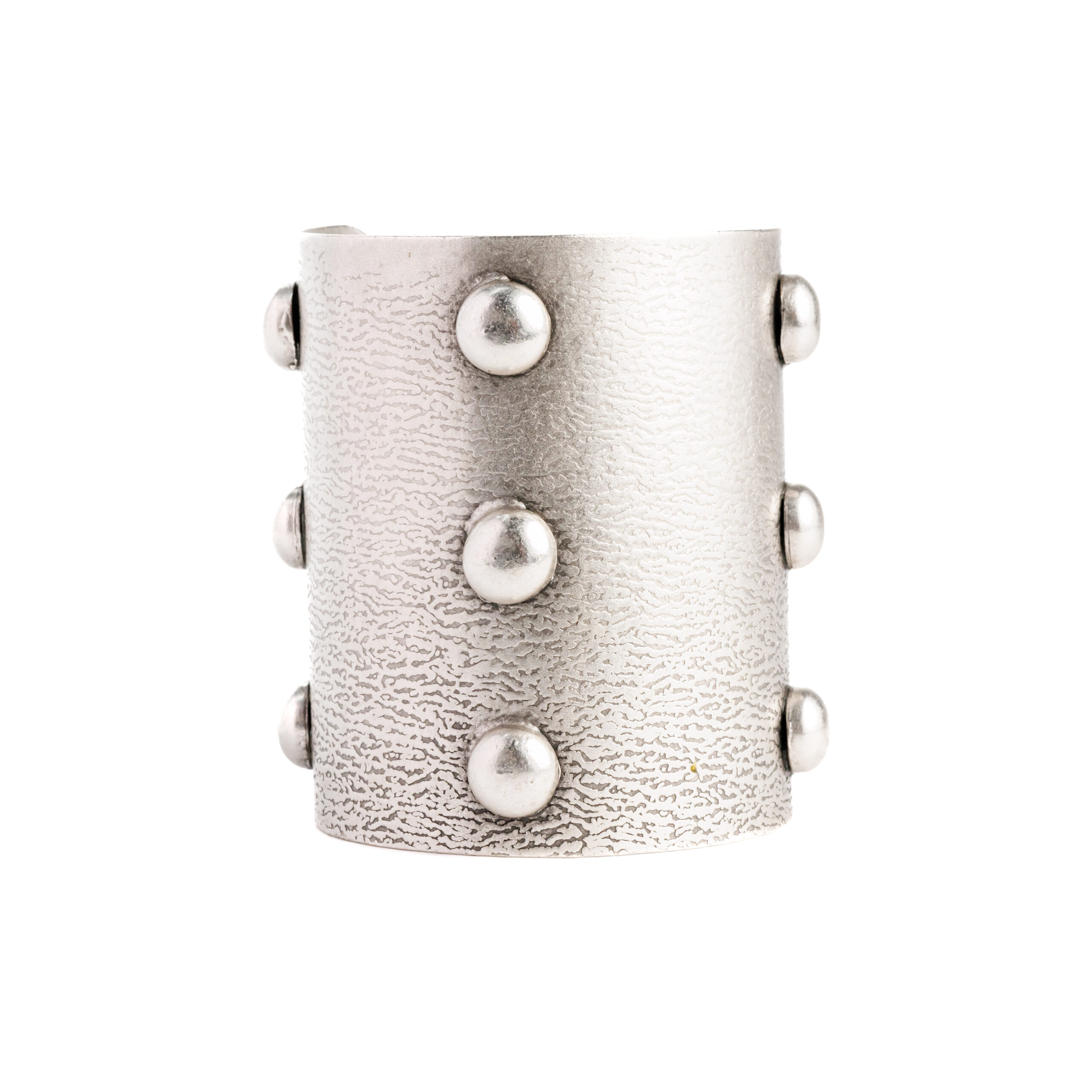 215A0151-scaled-1 Chuncky Cufs - Image 1