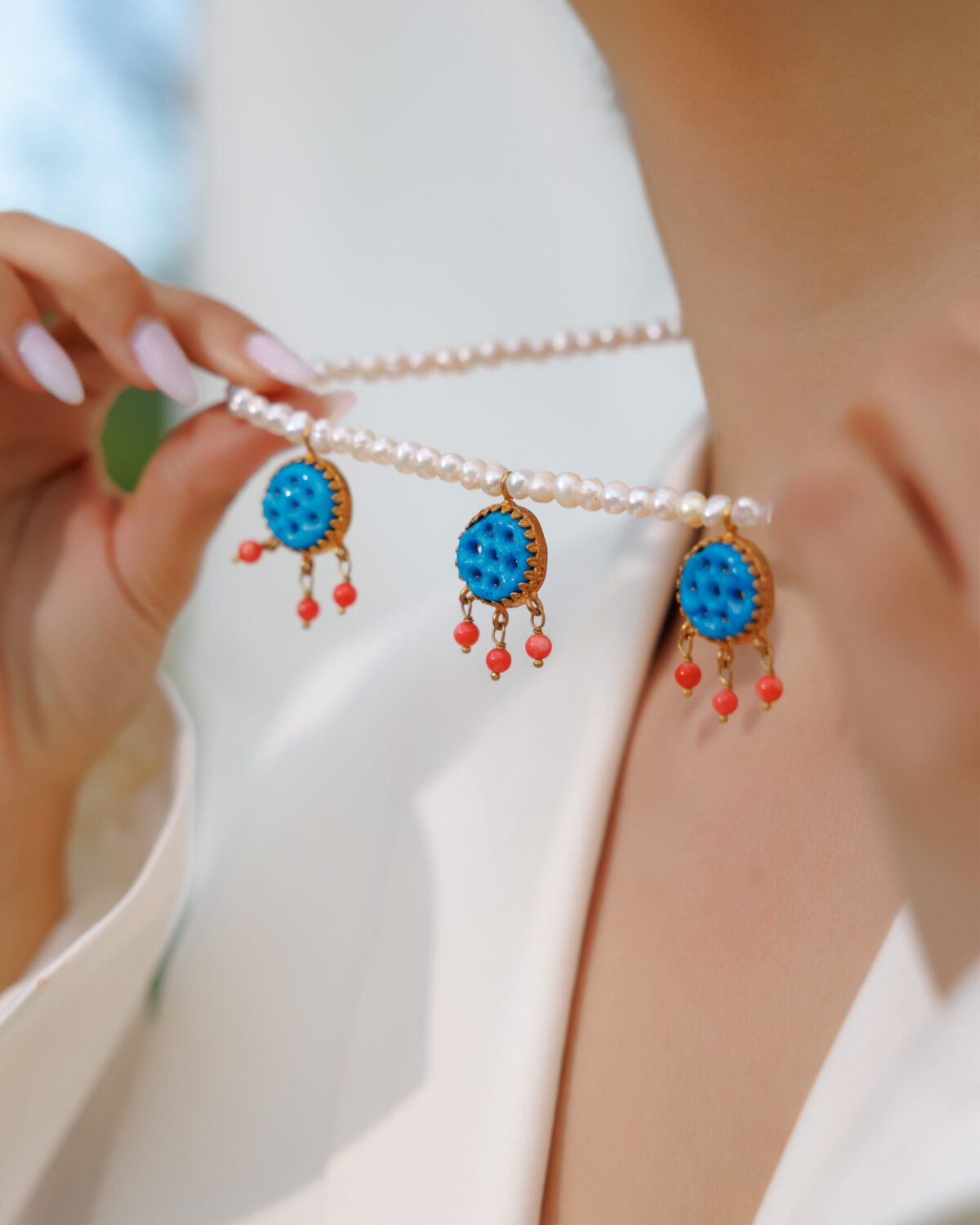 White Pearls Necklace - Image 2