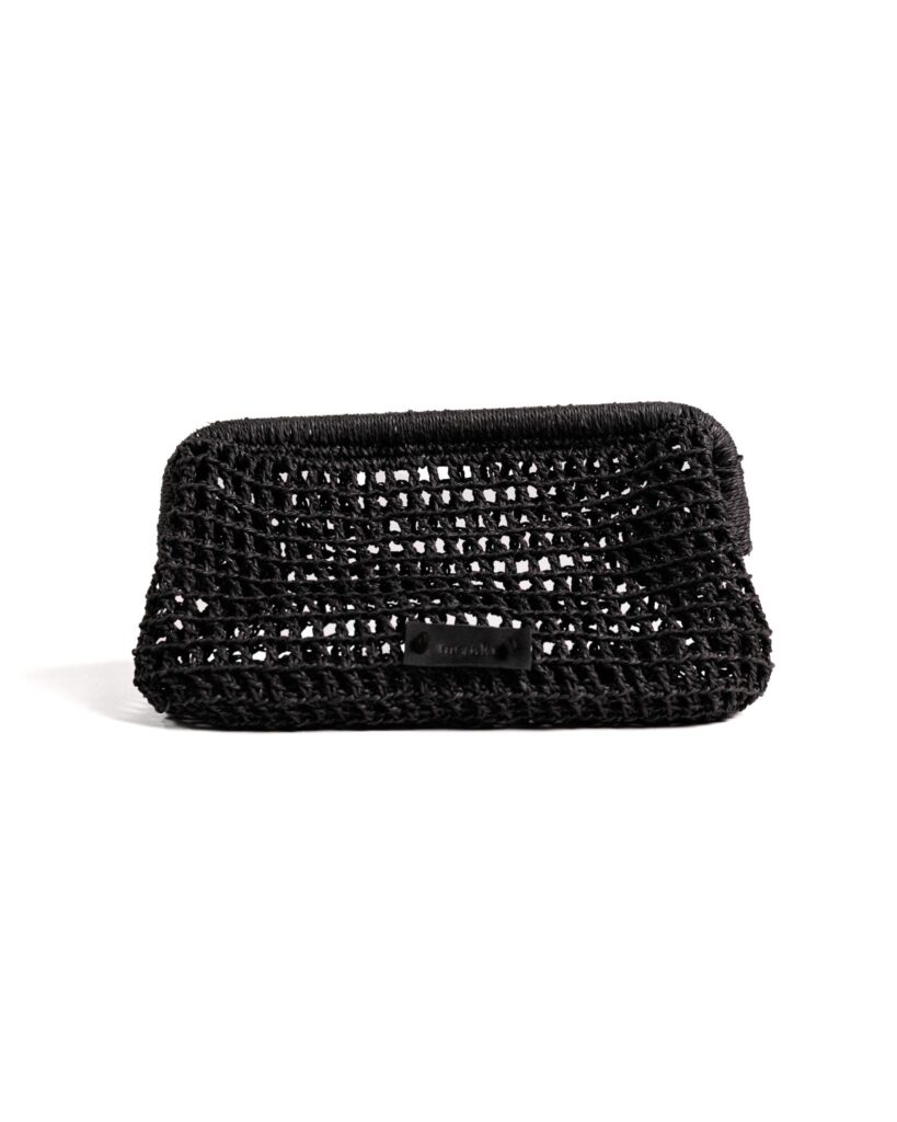 Cloud Raffia Clutch – Black