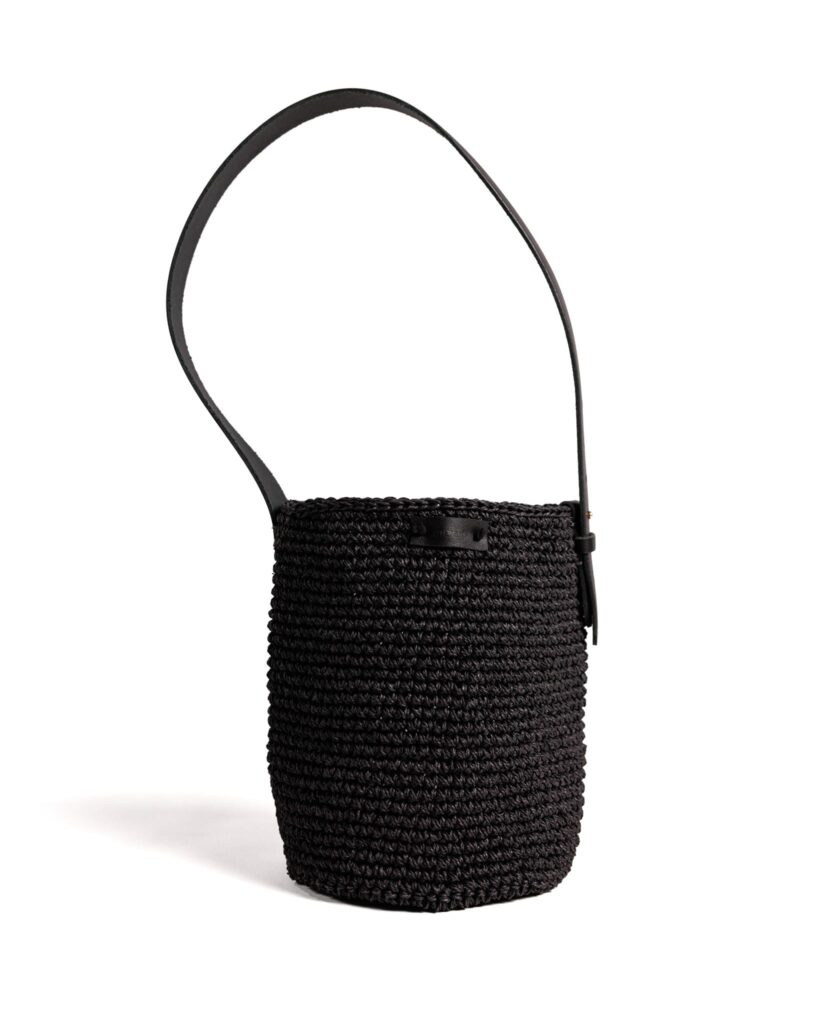 The Autumn Icon – Black
