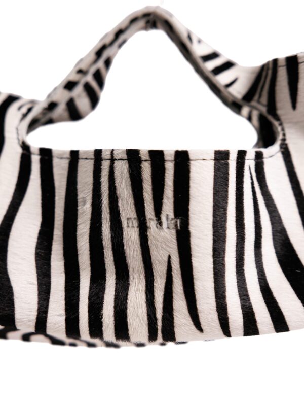 Zebra Muse